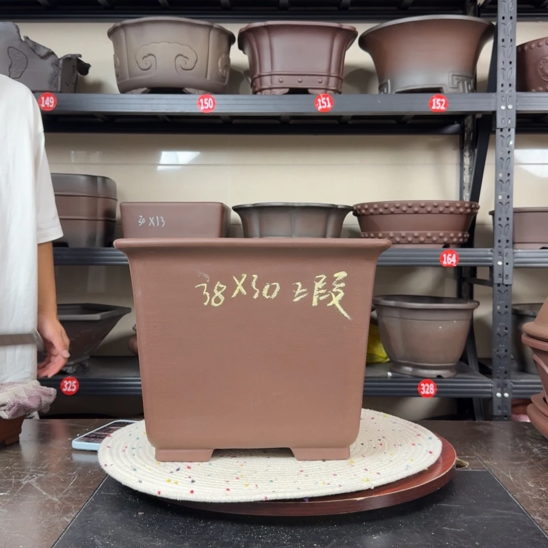 紫砂花盆呜呜呜呜