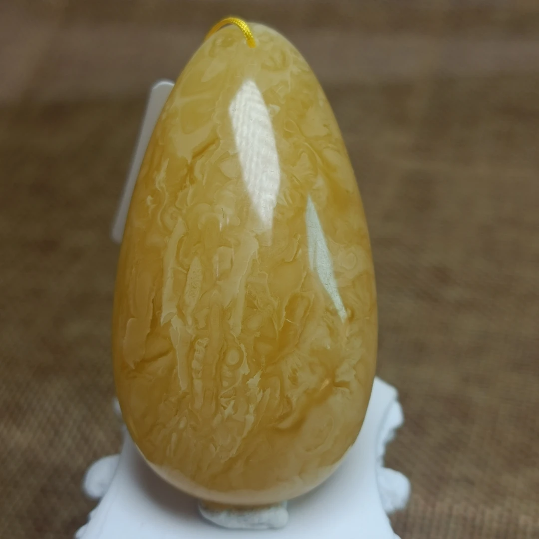 天然蜜蜡水滴吊坠~俄料浓黄虎皮妖花妖孽品质~49*27*17尺寸~5226
