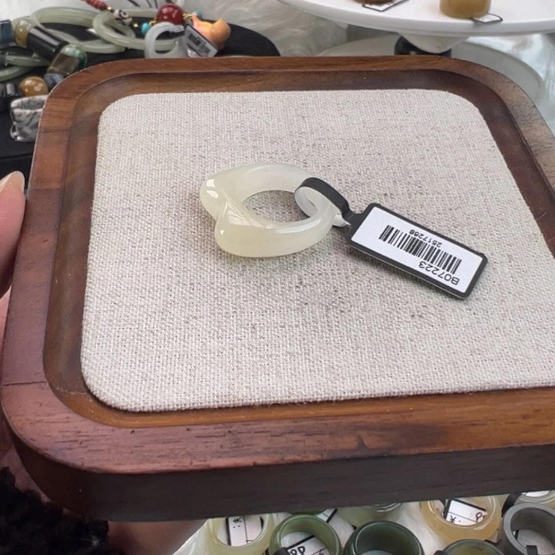 和田玉未镶嵌戒指w53奶白猫耳16.3不退换