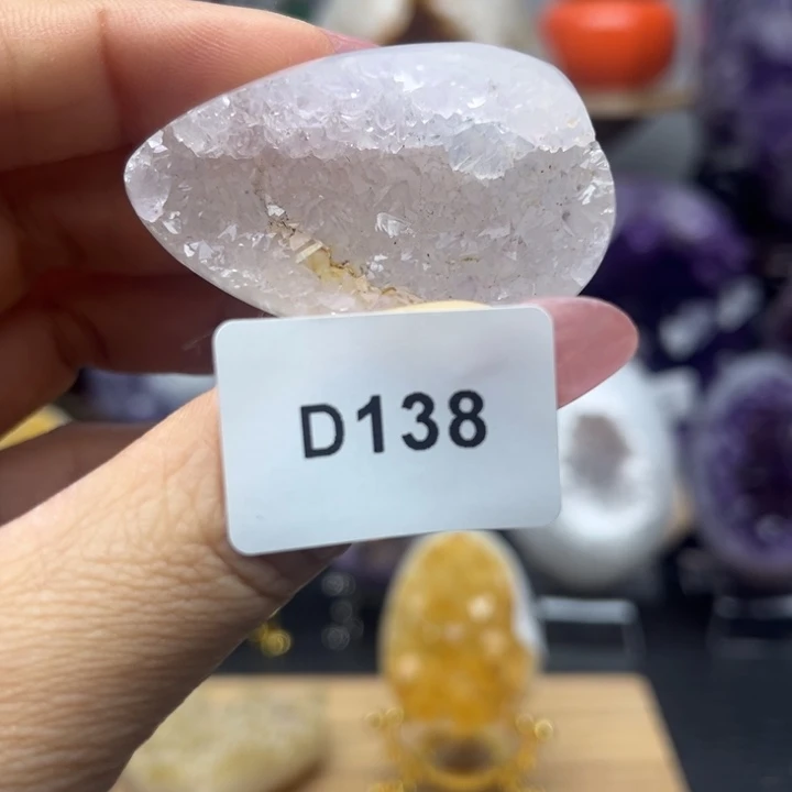 未镶嵌水晶大型摆件（非配饰）