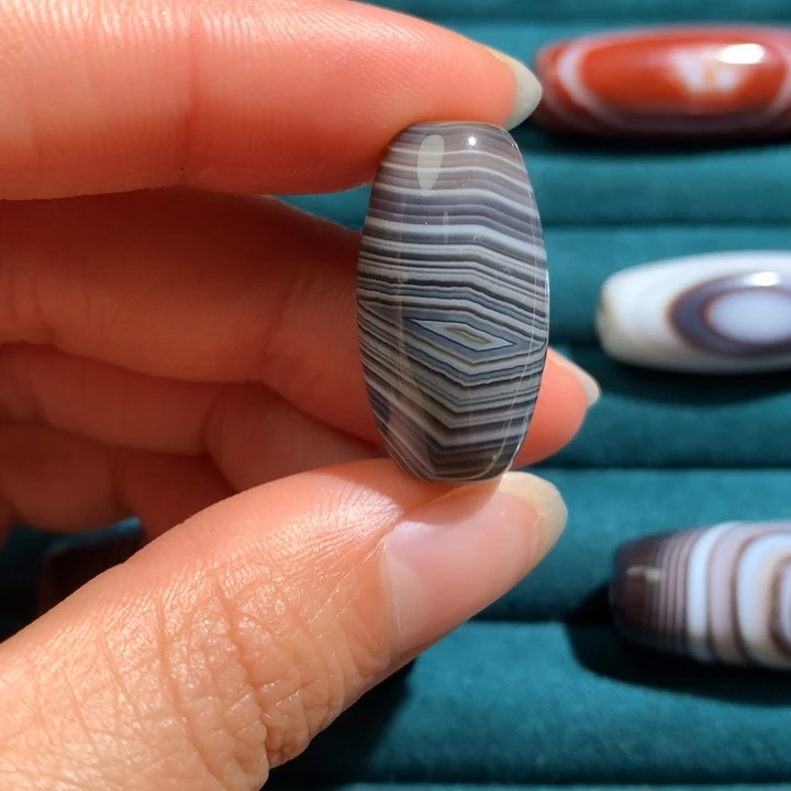 未镶嵌玛瑙/玉髓珠宝奇石