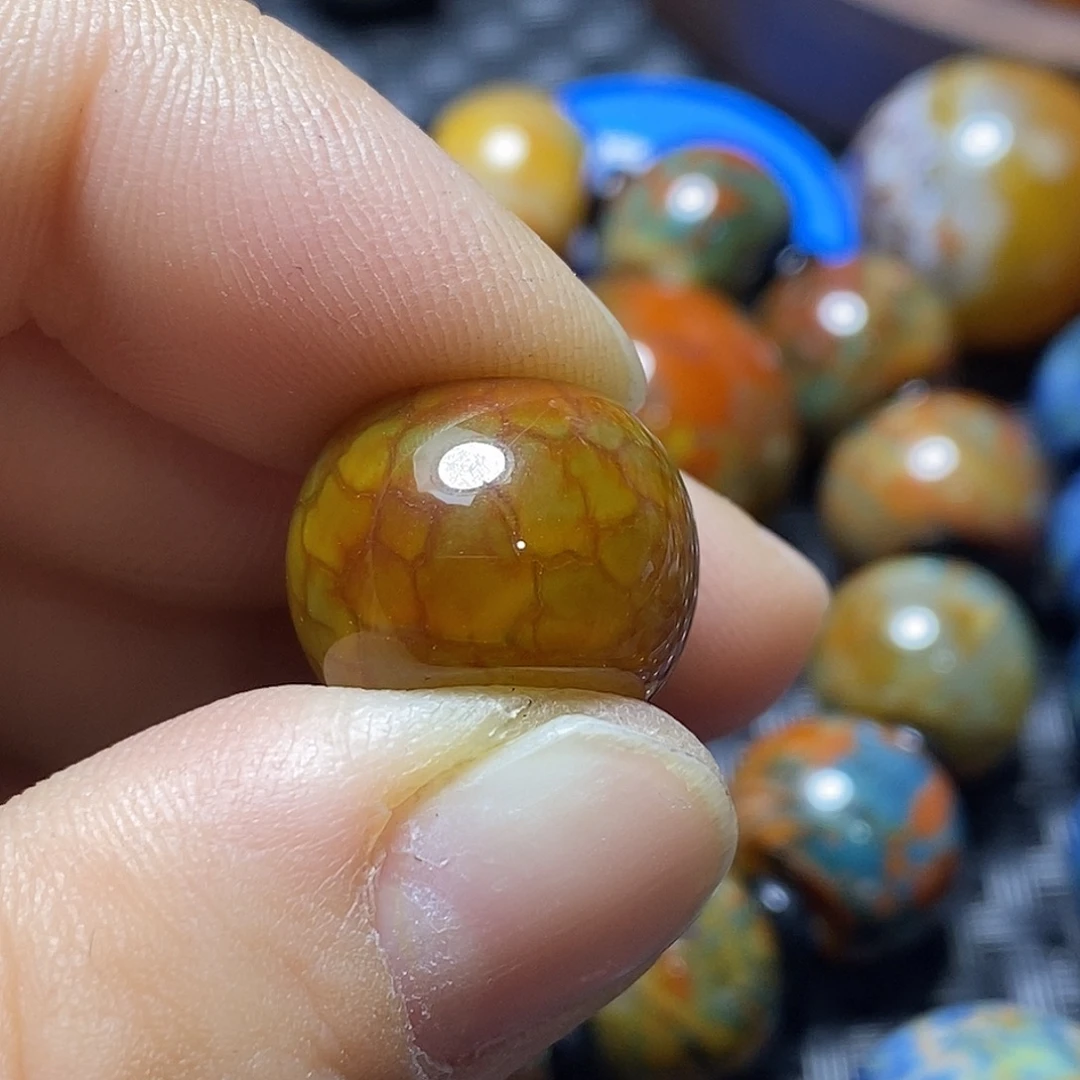 任***行玛瑙/玉髓未镶嵌颈饰