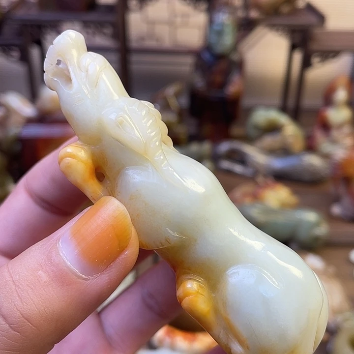 未镶嵌和田玉（糖玉）挂件