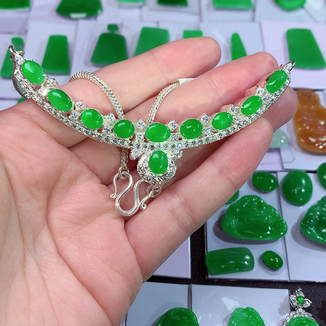 吊坠(赠链)未镶嵌翡翠天然翡翠