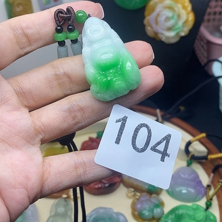 吊坠(赠链)未镶嵌翡翠