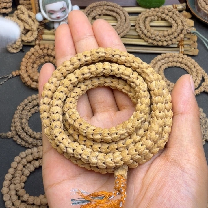 给***呦手串柏香籽/百香籽龙爪