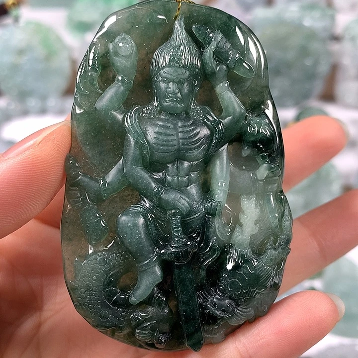 翡翠未镶嵌颈饰不动明王福利