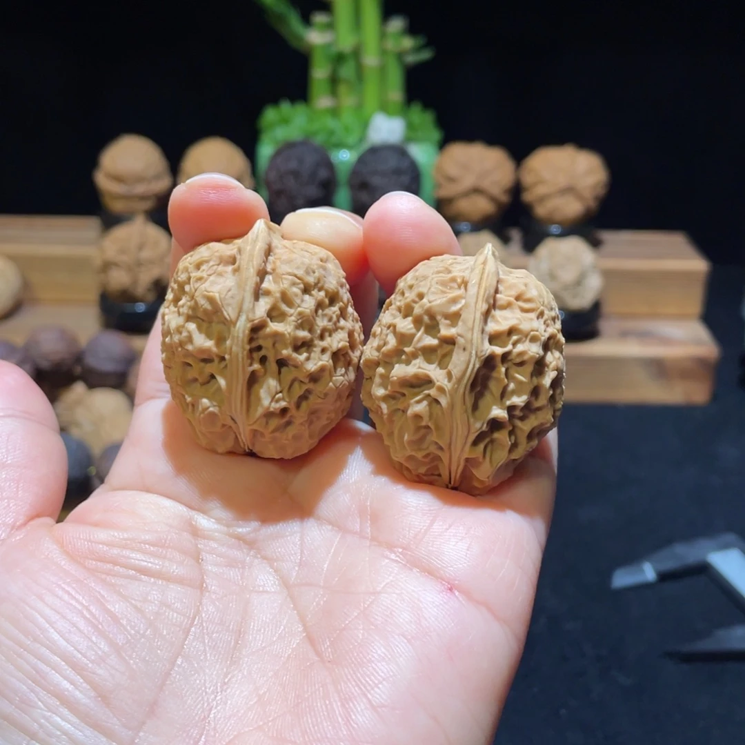 把件文玩核桃云南铁核桃1