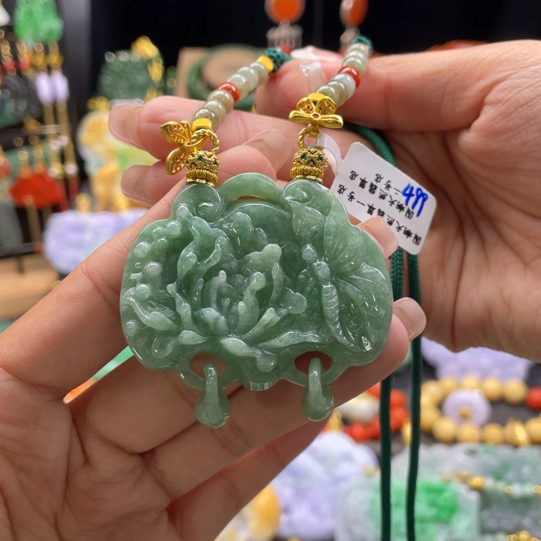 翡翠颈饰未镶嵌代编织