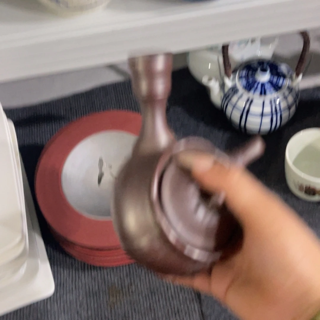 小***萌在干嘛我也在看手机的