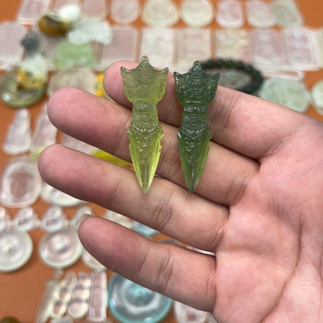 蛇纹石玉银S925镶嵌颈饰