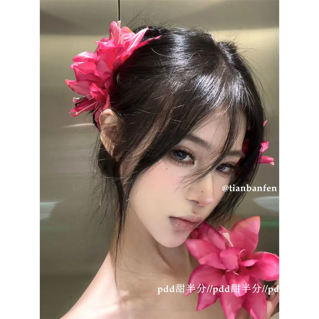 拍照出片玫红色百合仿真花朵发夹侧边夹发饰头饰氛围新款拍照配饰