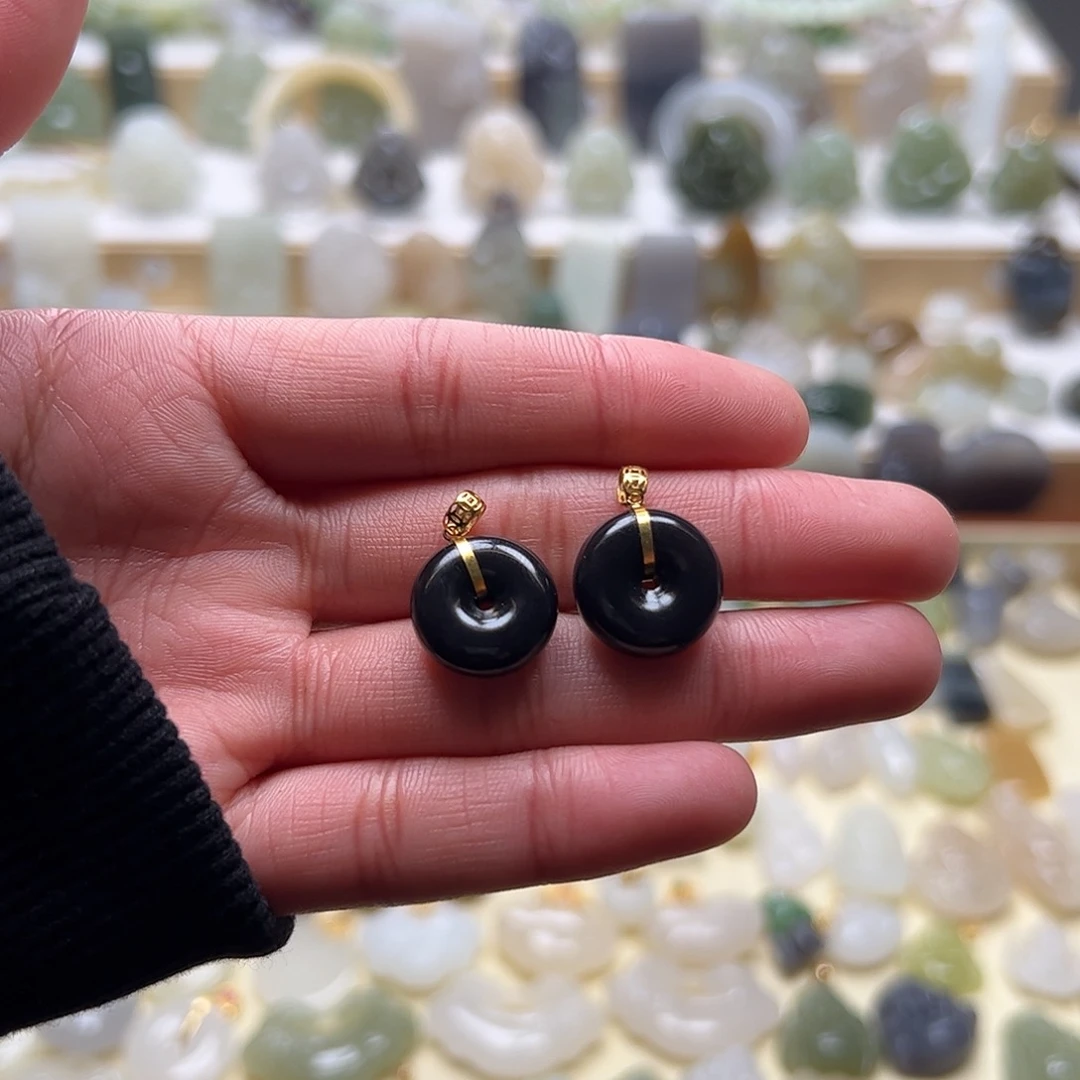 和田玉吊坠(赠链)18K金镶嵌射*