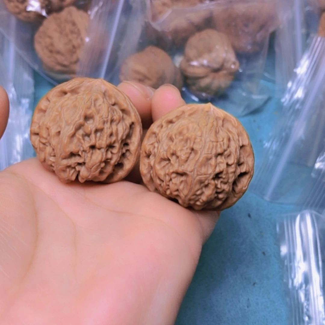 【闪购商品】把件核桃35宫灯有修