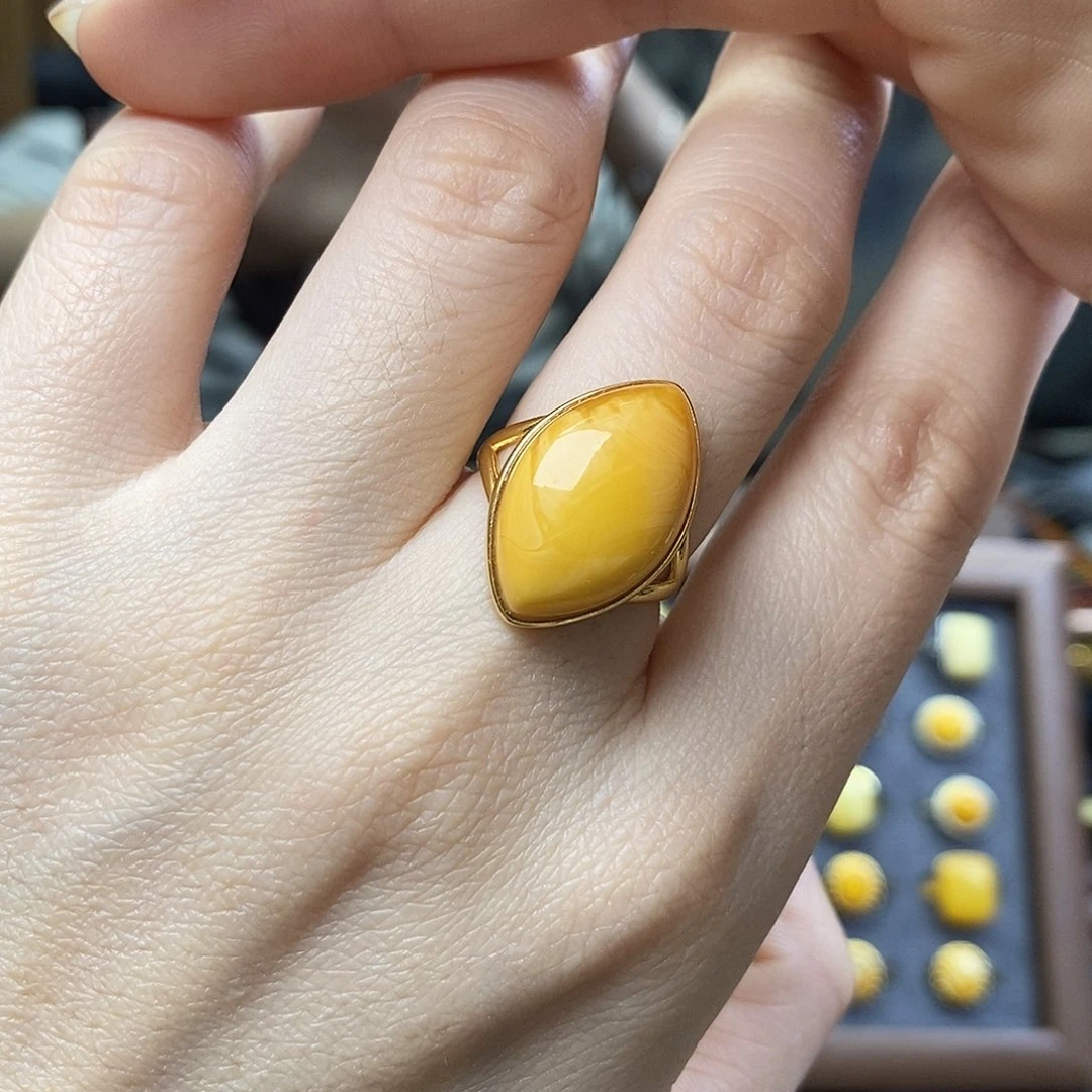 琥珀未镶嵌裸石成品