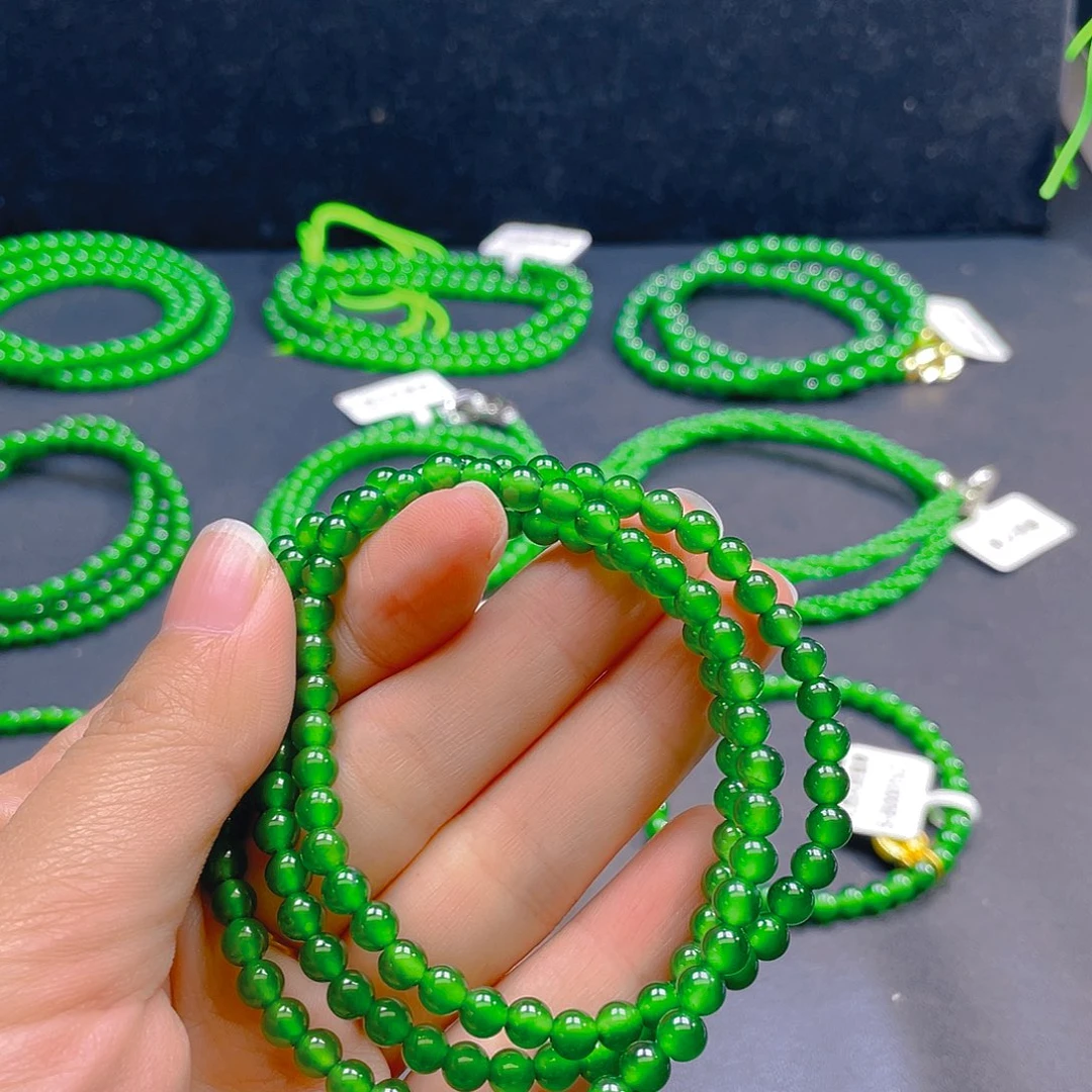 翡翠未镶嵌颈饰卡5