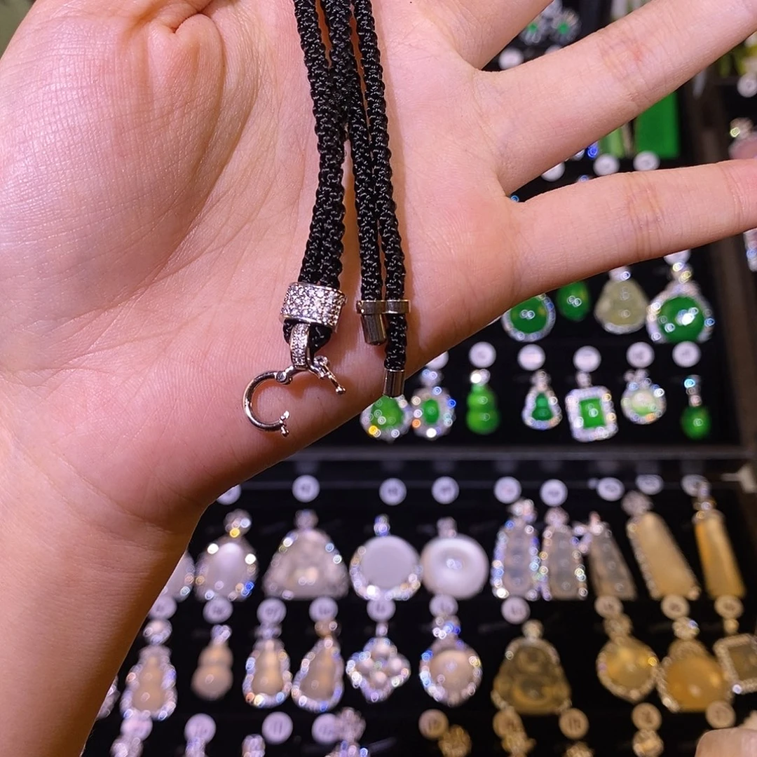 玛瑙/玉髓颈饰合金
