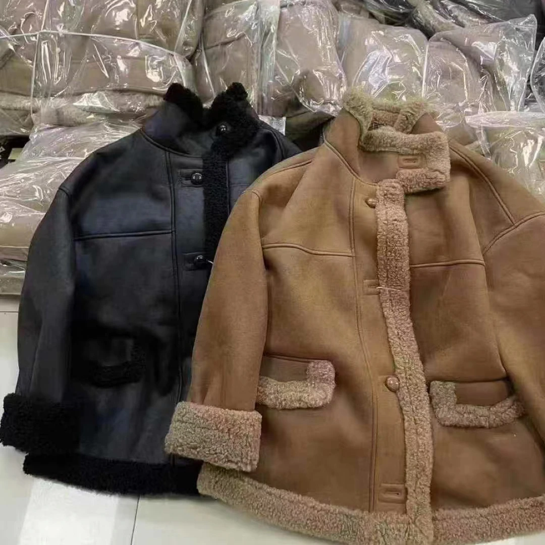 女立领方领厚款宽松型冬季短外套韩版皮毛一体