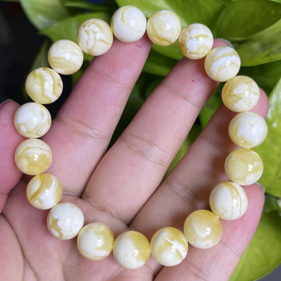 10+瓷白妖花蜜蜡圆珠手串