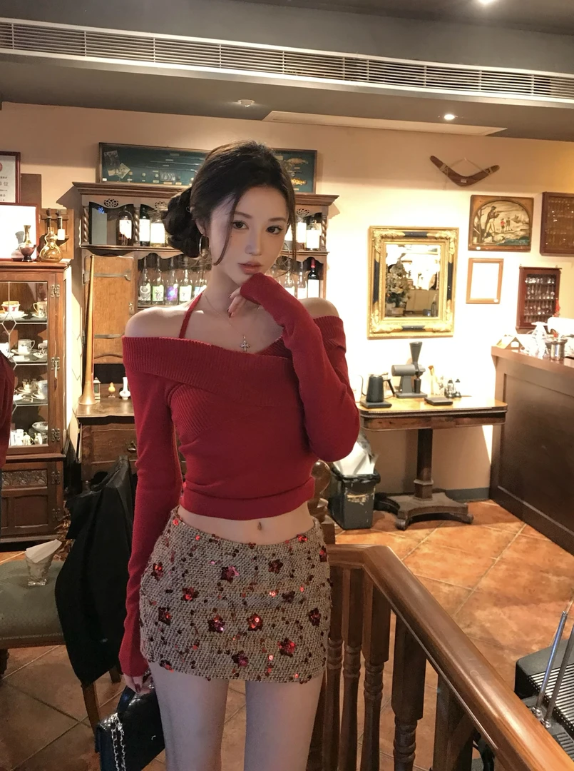 不冷BULENG 红色亮片香风低腰显瘦秋冬外穿百搭加厚毛呢短裙