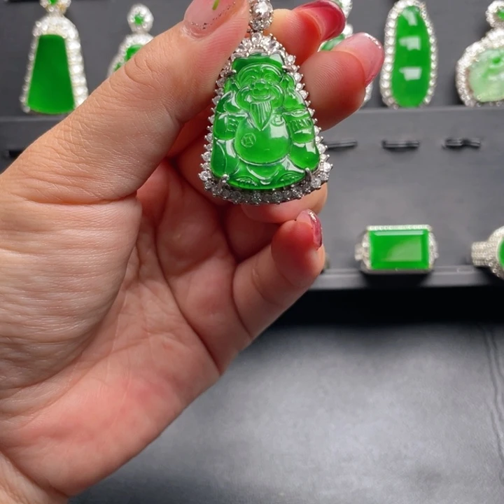 翡翠颈饰银S925镶嵌翡翠吊坠