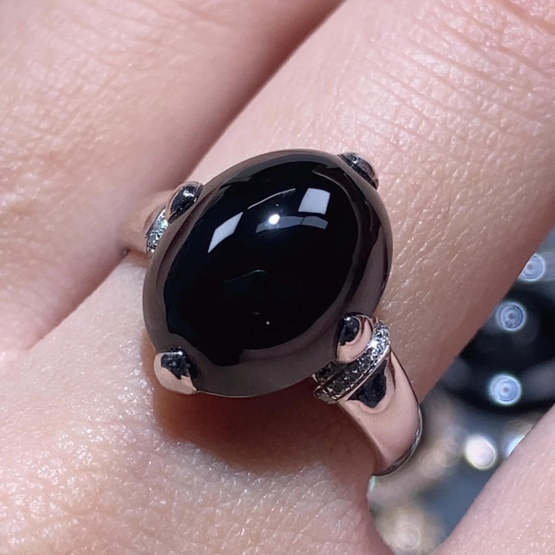 翡翠18K金镶嵌戒指