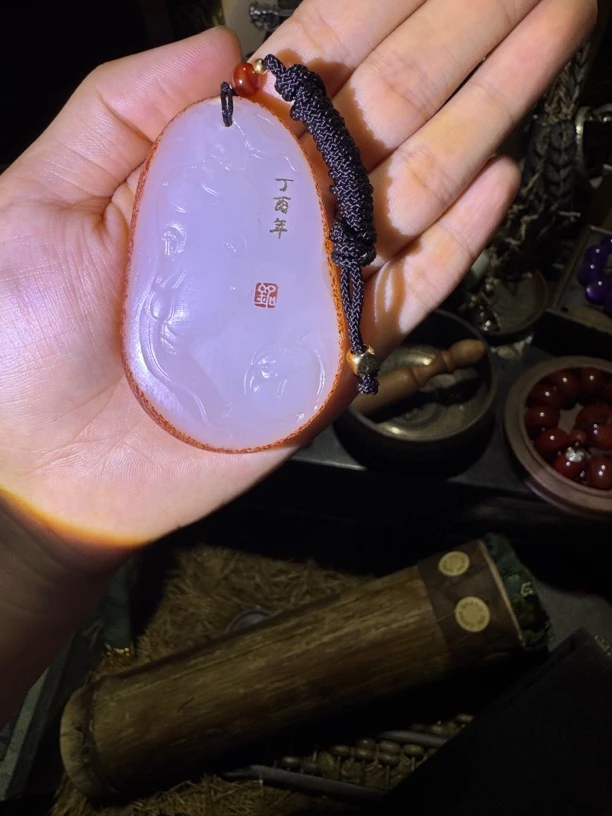 【闪购商品】精美带皮观音脖挂（不带罐子）