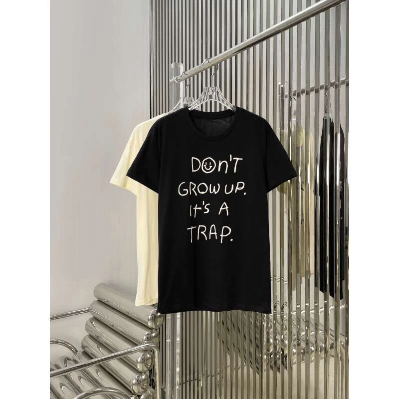 庄达菲同款 字母涂鸦百搭圆领短袖上衣