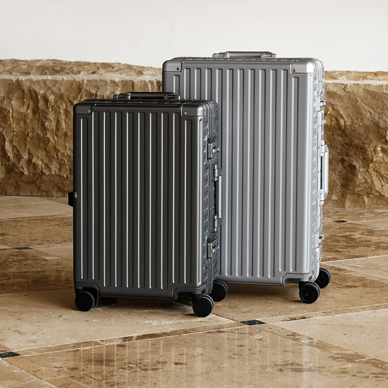出口漫游铝框行李箱万向轮皮箱拉杆箱旅行箱20登机箱子24寸28男女