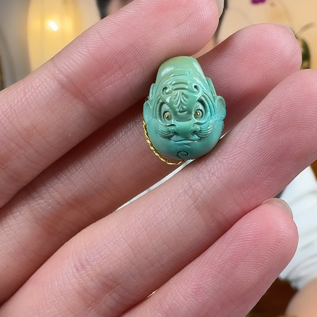 绿松石未镶嵌挂件