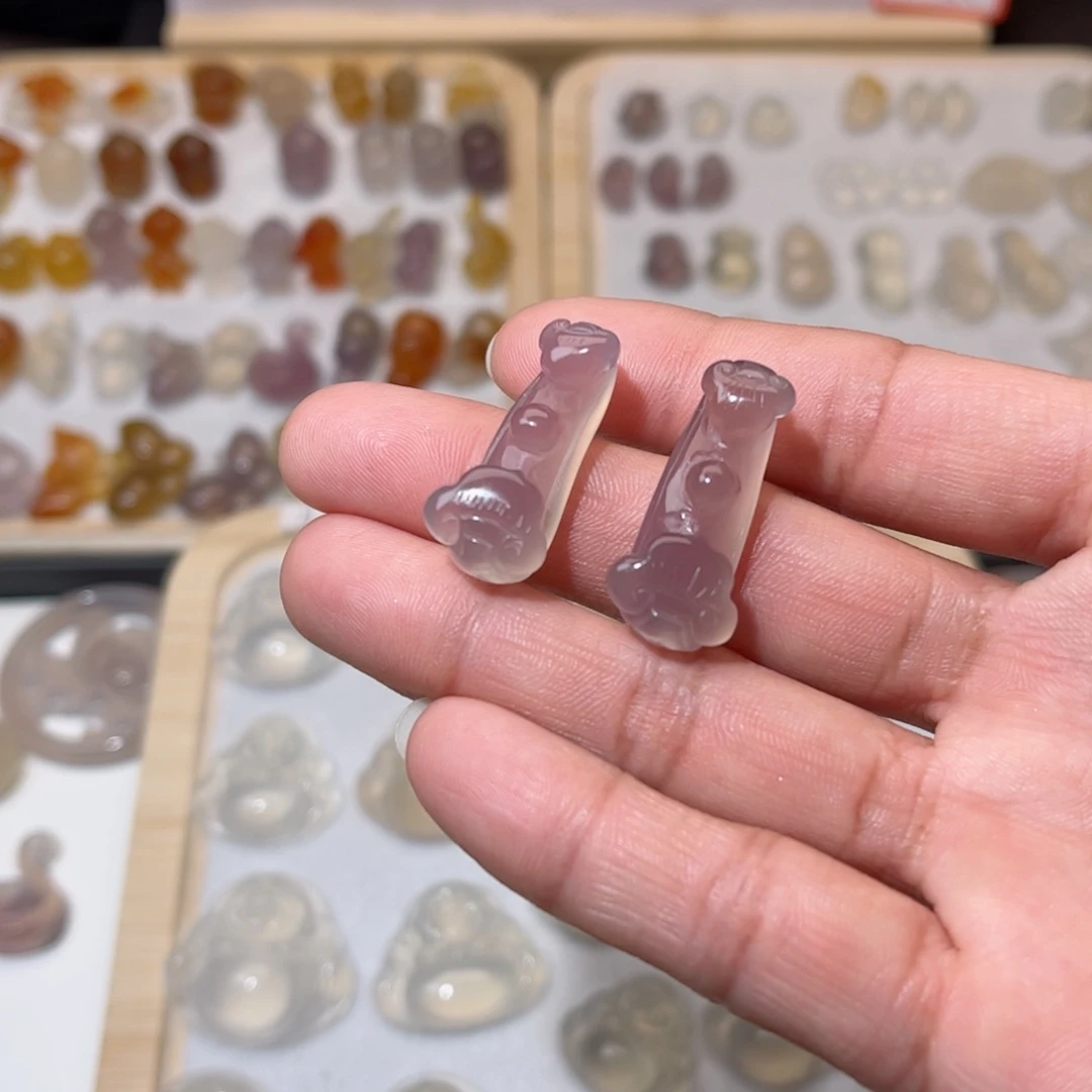 玛瑙/玉髓颈饰合金没**称