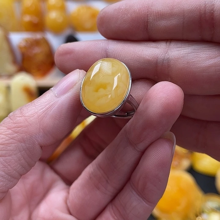 蜜蜡戒指银S925镶嵌蜜蜡