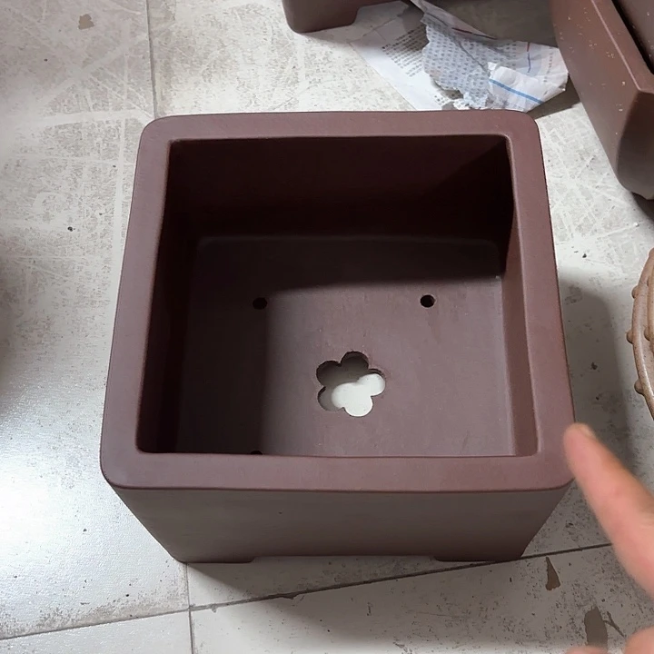 紫砂花盆闲**马紫砂的味道很好闻
