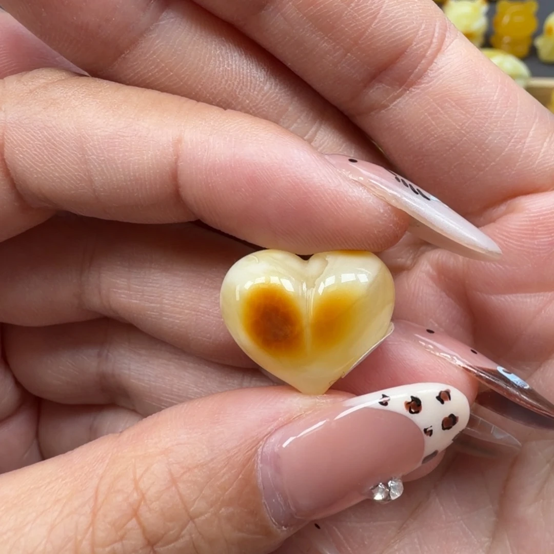 琥珀未镶嵌裸石蜜蜡