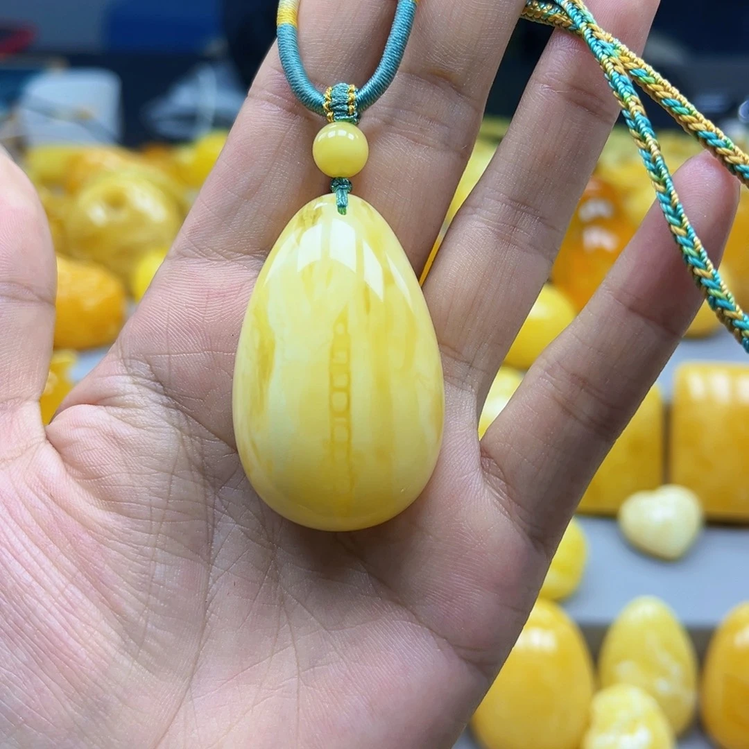 未镶嵌蜜蜡珠宝奇石