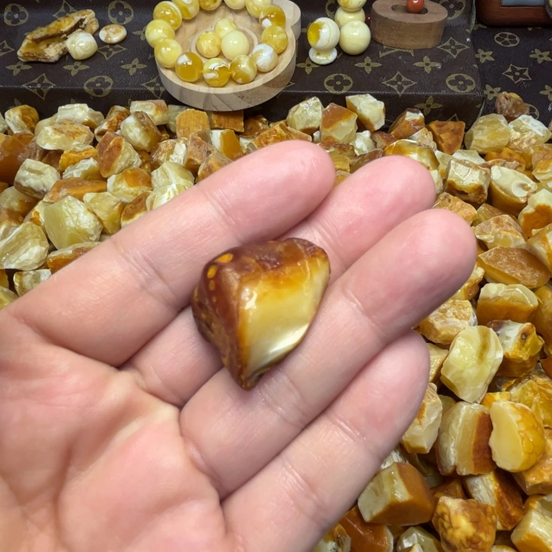 ****红定制琥珀未镶嵌六棱