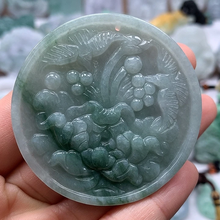 翡翠未镶嵌颈饰花开富贵福利