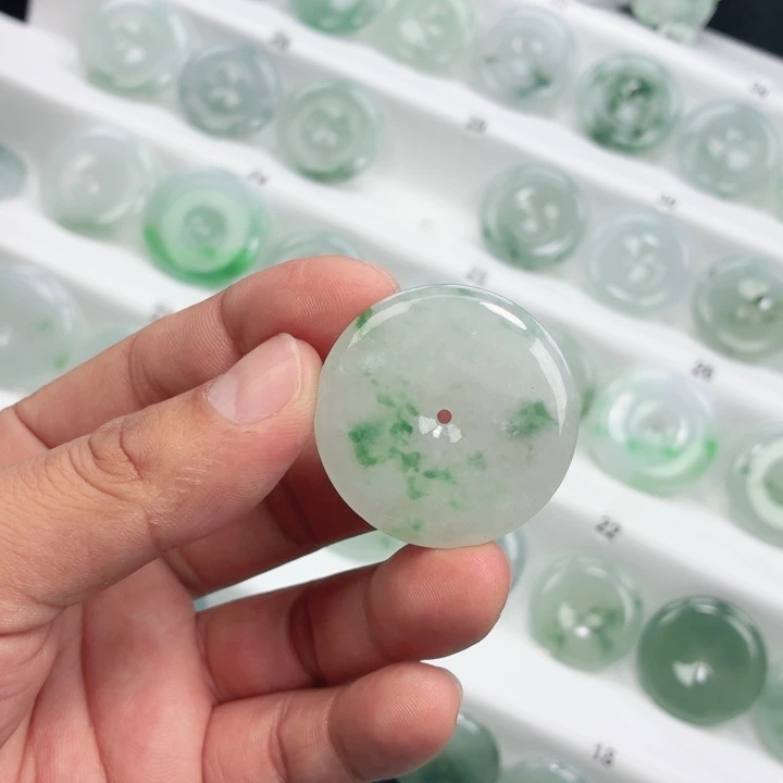 翡翠未镶嵌颈饰缅甸天然A货翡翠37.9-6.0