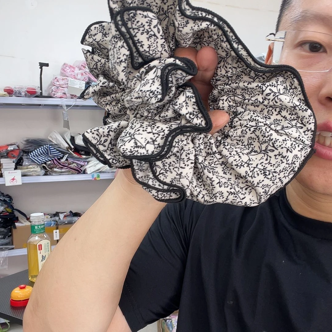 PU化妆包等各种产品的