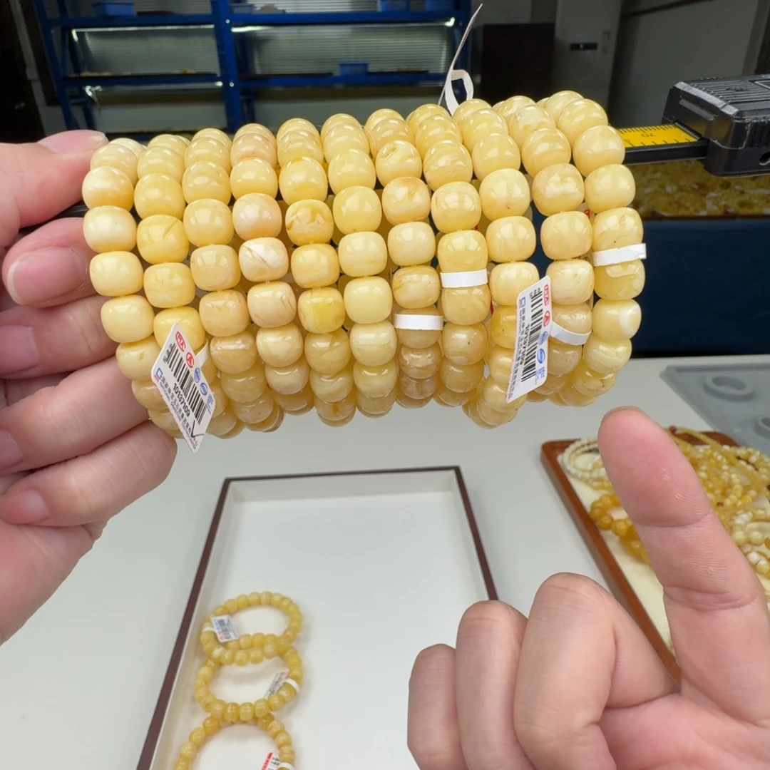 琥珀未镶嵌手链多样性发其一