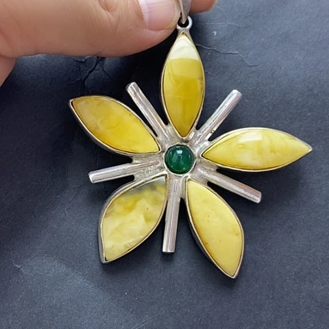 未镶嵌琥珀裸石琥珀吊坠