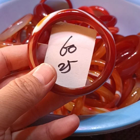 玛瑙/玉髓未镶嵌手镯