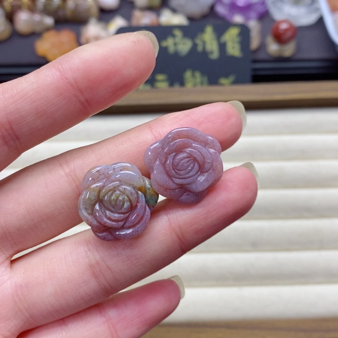 小***奕玛瑙/玉髓未镶嵌颈饰