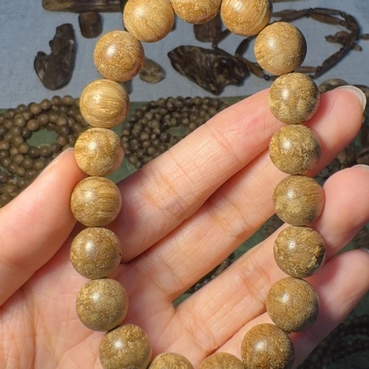 沉香碎屑沉香菩萨奇土沉11mm-10g