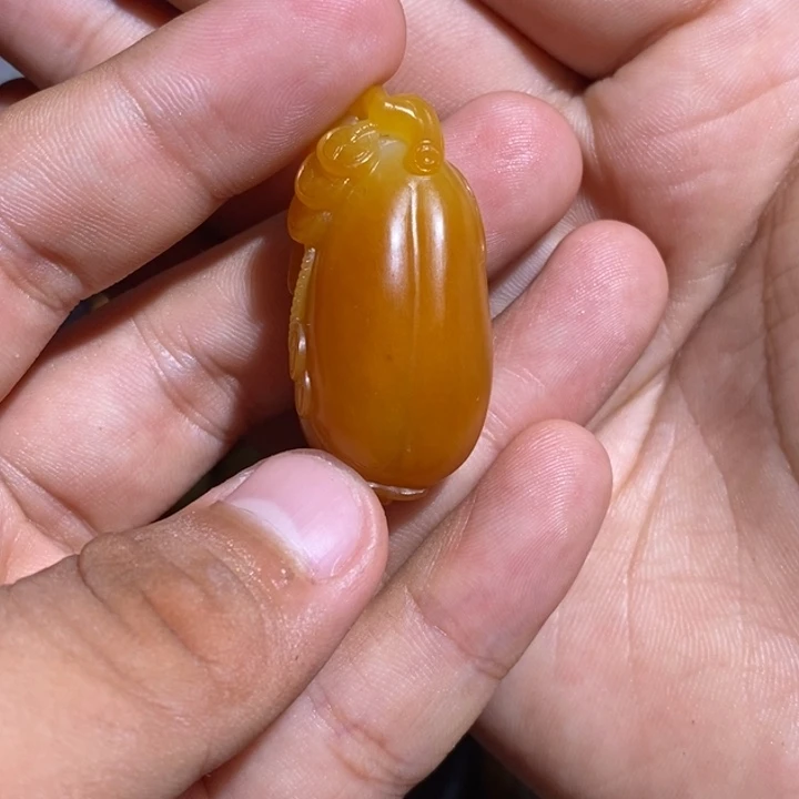 秋***夜和田玉未镶嵌颈饰