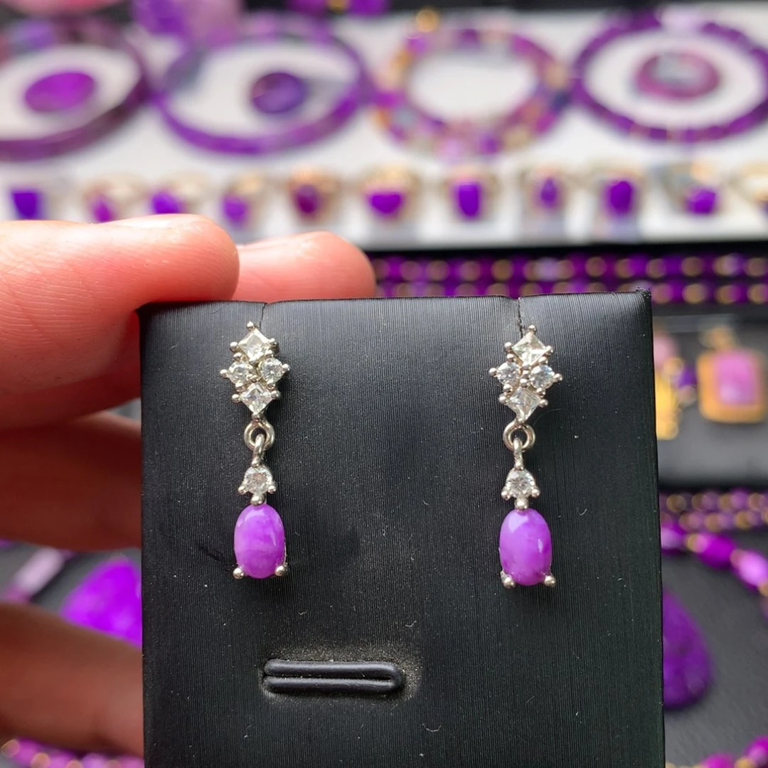 苏纪石（舒俱来）银S925镶嵌耳钉