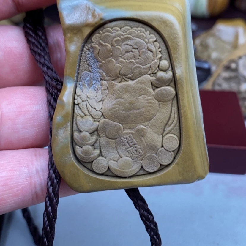 【闪购商品】原石雕刻手把件