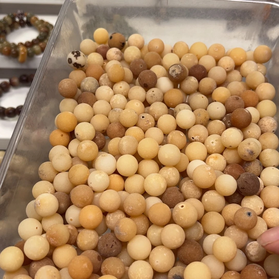 白玉菩提吊坠ಣ****麻子