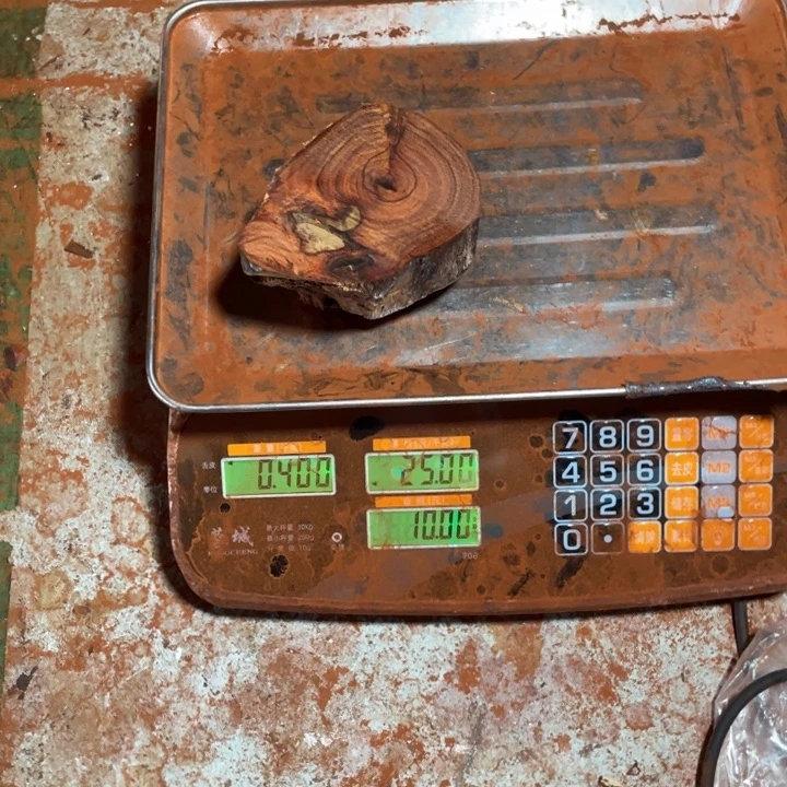 檀香紫檀（小叶紫檀）溪*树头