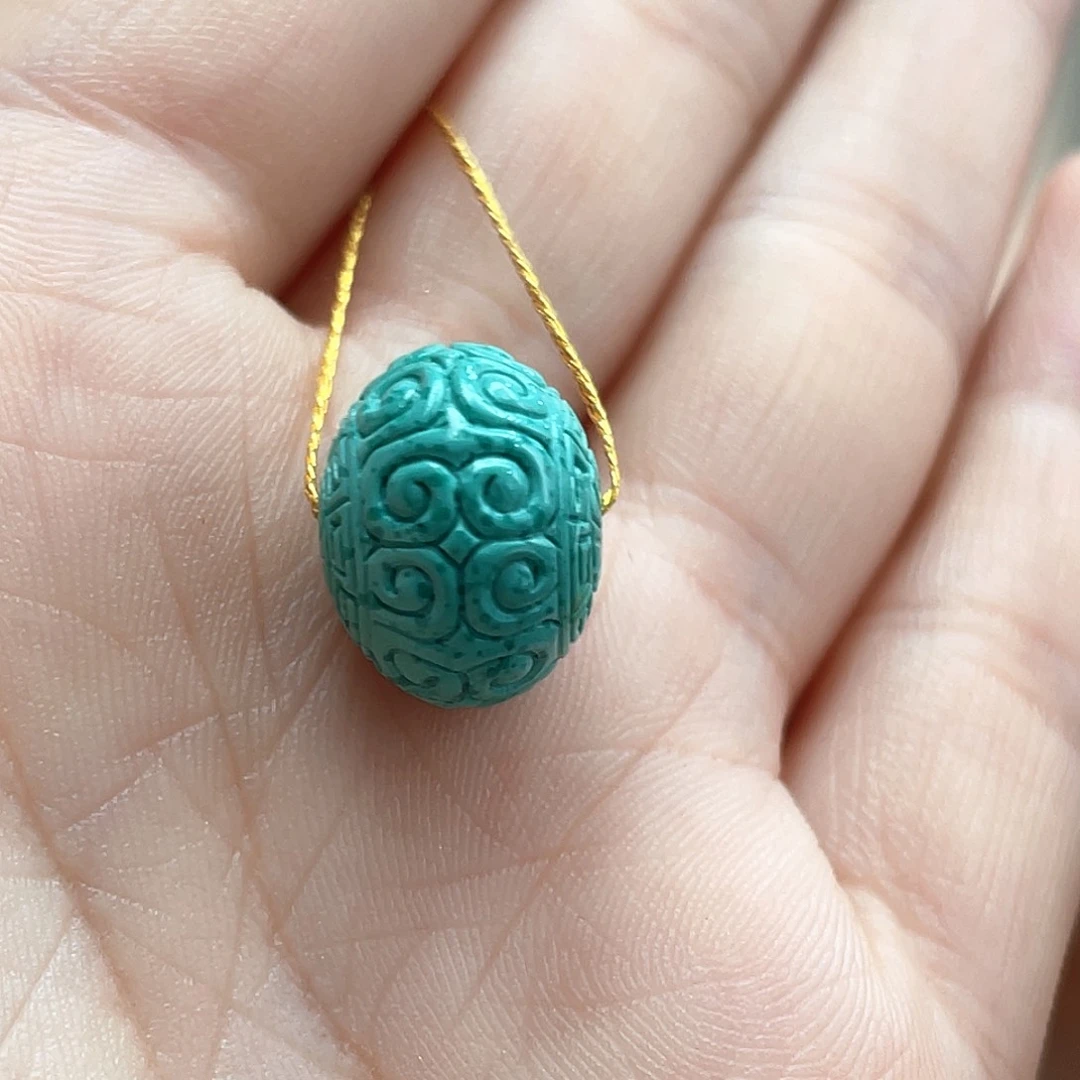 未镶嵌绿松石颈饰